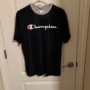 champion shirt size Medium